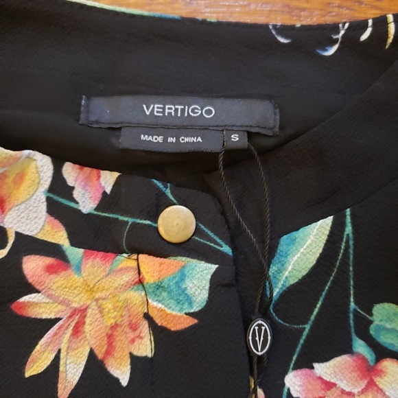 Vertigo Paris black Floral Textured Zip Front jacket size small - Picture 3 of 5